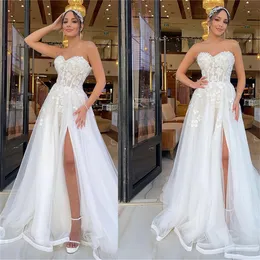 Luksusowe sukienki ślubne Linia 3D Flowers bez ramiączek suknie ślubne koronki w górę po pociągu romantyczna sukienka szata de mariee