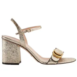 Designer Damsandaler Metallic Fint Textured Layer Läder Mid Heel Tofflor