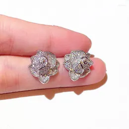 أزياء أقراط الأزياء الكلاسيكية الوردية الحركية الصغيرة Zircon Zircon Super Shinning Camellia Female مجوهرات الحفلات قلادة قلادة