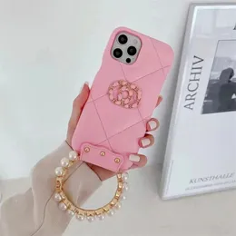 For Iphone 13 Phonecase Classic Brand Phone Shells Ladies Luxury PhoneCases Cell Phones Protective Case With Pearl Bracelet High Quality
