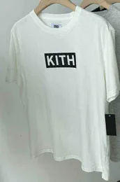 Designer di magliette Kith maglietta da ricamo Kith Kith Oversize Uomini Donne New York Maglietta estiva di alta qualità Pure Cotone Tops traspiranti Tees 411
