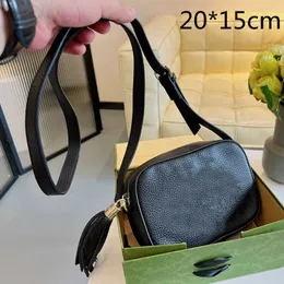 Kosmetiska väskor fall kvinna Soho disco 308364 väskor designer väskor äkta läder kamera crossbody väska lyxhandväska mjuka klaffar prägling bokstäver fransade tofs 2022