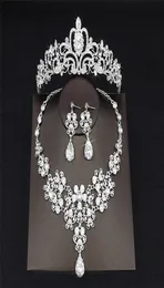 2018 Дешевые капля Скудчик Свадебные ювелирные украшения набор ожерелья корона Тиары Серьги для головного убора.