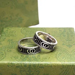 Luksusowy pierścionek od projektantów Klasyczny luksusowy projektant mody Pierścionki dla miłośników biżuterii dla kobiet Wszechstronny trend w biżuterii Ślubny prezent urodzinowy Prezenty dla miłośników