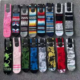 Men's Socks Mens Sports Skateboard Basketball Street Fashion Hip Hop Sock For Woman Tie Dye Ethnic Strip Novelty Calcetines