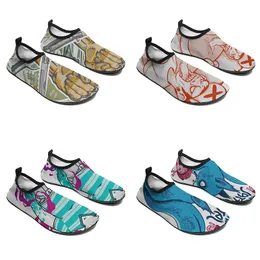 2023 مصمم أحذية مخصصة للرجال Water Water Shoes DIY مخصص متعدد الألوان أبيض أسود رمادي أحذية رياضية