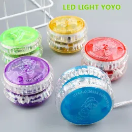 ヨーヨー玩具LED LED LIGHT BETILNER STRING Trick Ball for Kids Plastic Enternetting Responsive Balls Party Favorsランダムな色
