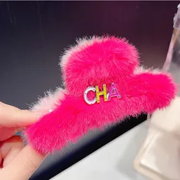 Multicolor Letter Plush Claw Clamps Women Special Letters Hair Claws Gift for Love Girlfriend Fashion Hair Accessories