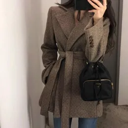 Women's Wool Blends Coat Fashion Winter Clothing Short Basic Jacket Casual Belt Ladies en s Manteau Femme 221117