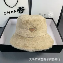 Moncler Vailies Outdoor Hat HAT HATS FOR FOR WENTOR DESINGER CARHART Cap for Men Cappello Rangers Bucket Mens Beanie Kanada Gęose dopasowane ciężarówek zimowe czapki zimowe