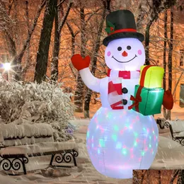 Julekorationer LED Lätt uppblåsbar modell Jul Snowman Colorf Rotera Airblown Dolls Toys For Hushållsfester Accessori DHGJ1