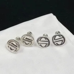 2022 New Style Stud Earrings 패션 럭셔리 브랜드 디자이너 간단한 클래식 이어링 파티 크리스마스 발렌타인 데이 우수한 품질 보석과 상자