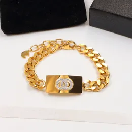 Bracelete de correntes de grife para homens Mulheres Jóias de luxo Fashion Gold Head Bracelet Masts V Link Chain Link Wedding Hip Hop Desengetes colares