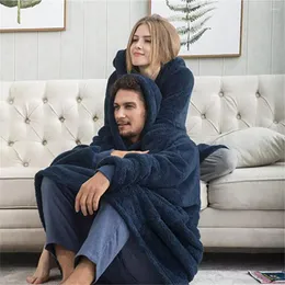 Coperte Coperta in peluche calda Felpa con cappuccio indossabile TV guardare riposo unisex