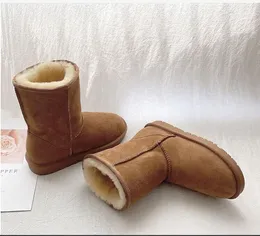 Australia klasyczna ciepłe buty damskie mini pół śnieżnego buta zima pełna futro futrzane satynowe kokkie buty botki kapcie Shizi