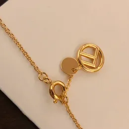 Designer Halskette Luxus Schmuck Ketten Gold Viele Kreis Anhänger Halsketten Für Frauen Kostenloser Versand Legierung Für Schöne Frauen 22111901CZ
