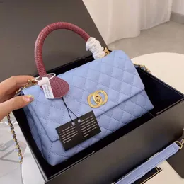 TOTES Tasarımcı Çanta Kadın Çanta Çantası Yeni Tote Çantalar El Yapımı Luxurys Tasarımcıları Çantalar Moda Hobo Deri Pochette debriyaj 23 G2211196F