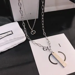 Выбранный фирменный дизайн Ожерелье с подвеской Городской молодежный стиль Посеребренные ожерелья Роскошные ювелирные изделия Длинная цепочка Выбранный подарок для девочек Семейный день рождения