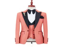 CustomMade One Button Men Suits Peak Lapel Groomsmen Groom Tuxedos WeddingPromdinner Man Blazerjacketpantstievest M23