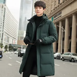 Piumino da uomo Parka con cappuccio Piumino da uomo invernale 2023 Moda spesso caldo Piumino d'anatra bianco Cappotto da uomo Lungo Parka Cappotto bianco nero di alta qualità 221119