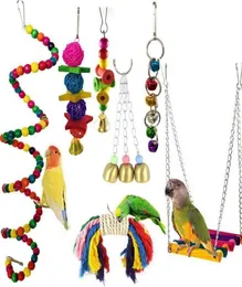 Andra fågelförsörjningar Elenxs 7pcsset Parrot Birds Wood Toy Kit Bedårande hängande svängklockor Bridge Dekorativa träleksaker Stående