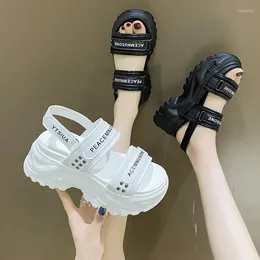 Sandálias 2022 verão moda hookloop plataforma branco preto casual sapatos grossos para mulheres comfot salto alto senhoras