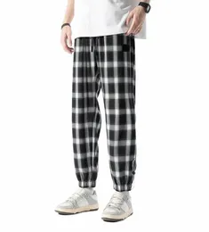 Men039S Pants 2021 Black and White Blaid Hong Kong Fashion Checkered Casual Large Bare Sports Harlan Wear 87cm6275930