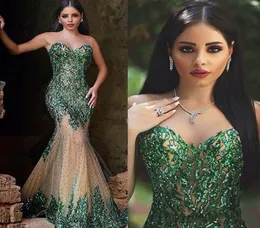 Emerald Green Sexy Sequined Mermaid Vestidos de noche Sweetheart Zipper Back Beaded Media a trav￩s de la falda Capilla Train Arabic Prom G2203553