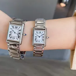 新しい女性フランセーズローマ数字腕時計ミニマリスト幾何学タンク時計ブルーポインター長方形時計ステンレス鋼必須クォーツ時計 30 ミリメートル 33 ミリメートル