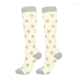 Compressão de meias masculinas para varizes veias de veias de gravidez alívio da perna de enfermagem Dor as meias altas da UE 35-46
