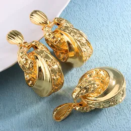 Conjuntos de joias de casamento Dubai cor de ouro para mulheres africanas presentes de noiva colar brincos joias 221119