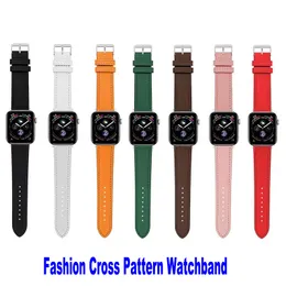 Moran Cross Pattern Leather Straps Band kompatibla med Apple Watch Band 49mm 45mm 44mm 42mm 41mm 40mm 38mm CLASP REPACING REP FￖR IWATCH ULTRA SERIE 8 7 6 5 4 3 2 1