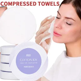 Asciugamano monouso in tessuto compresso portatile in cotone per il viso Salviettina umida per esterni Tessuti inumiditi Maschera per la pulizia del trucco 221121