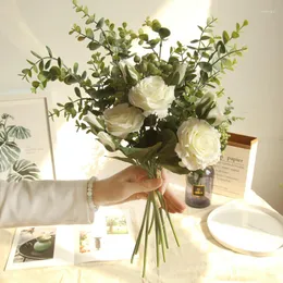Decorative Flowers Silk Wedding Boquet Holder Wall Artificial Flower Rose Eucalyptus Imitation For Home Decoration