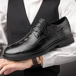 Elbise Ayakkabı Marka Timsah Desen Deri Erkekler için Deri Deri Deri Yüksek İnsan Chaussures Homme Business Erkek Ofis Lüks