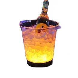 Masa üstü şarap rafları 2L 35L 4L buz kovası LED ışık kırılmaz PSAbs Yaratıcı çubuk KTV parlak şarap rafı Kırmızı Şampanya Kokteyl Buzlu Namlu 221121