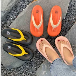 Breve Designer Brand Women Infradito Outdoor Beach Platform Donna Sandali Fashion Soft Accogliente Slides Estate Nuove scarpe femminili J220716