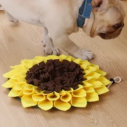 Dog Toys Chews Pet Sniffing Mat Training Blanket Snuffle Sunflower Pad Relieve Stress Nosework Puzzle Toy Nose Foraging 221122