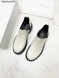 Тушеная туфли с рядами маленькая обувь платья Женщины дизайнеры Rois кожа французские маленькие ботинки Женщины с толстыми вылеченными плоскими выладывающимися густыми каблуками Корейский UW7G