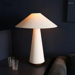 Tischlampen Nordic Stoff Lampe Nachttisch Schreibtisch Für Wohnzimmer Dekoration Moderne Led Schlafzimmer Nachtlicht Stand Leuchten