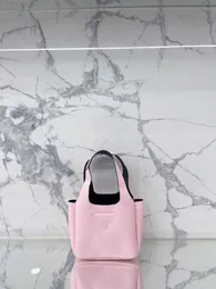 Pradity cleo hobo çanta 10 gün geldi lüks pra da tasarımcı alt koltuk çantaları çanta çanta çanta crossbody omuz çantası 2023 kış kollokasyon aj5m