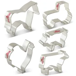 Baking Moulds KENIAO Farm Cookie Cutter Set - 5 Pieces Cow Horse Pig Cock Tractor Animal Biscuit Fondant Bread Mold Stainless Steel 221122