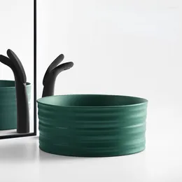 Set di accessori per il bagno Tavolo per lavabo interpiattaforma in rilievo Art Round Deepening Wash Lavabo in ceramica per piscina