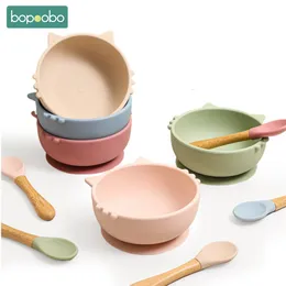 カップ料理の調理器具Bopoobobooboo 2pcs1set silicone baby peeding bowl tableware防水スプーン非滑りいくつか