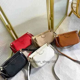 Bolsas femininas Designer Men Woman Moda Moda Bolsas de couro Galetas Cartão de cartão curto Purse Lady Enchase Bolsa Boleteira 2023