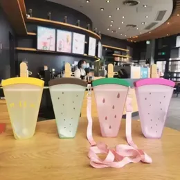Watermeloenflessen Kinderen Plastic Water Cup Handige riem Buiten Juice Cups Drinkware 4 kleuren FY5246 SS1123