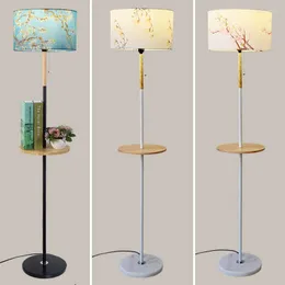 Lampy podłogowe Taca na półkę z herbatą z drewnianą nordycką sypialnią salonu Prosta nowoczesna osobowość kreatywne ciepło