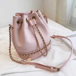 Stucchi a tracolla Donne 2019 PU Leather Fashion Chain Bucket Bolsa Feminina Borse di lusso Bolsos Mujer 221024