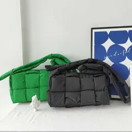 Umhängetaschen gewebte Baumwolle Frauen Designer gepolsterte Umhängetasche für Marken Pad Square Wallet Mode Handtasche 230807
