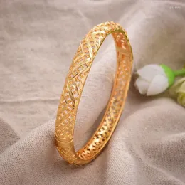 Bangle 24k 1pcs/lote Africano Gold Color Bulches brilhantes para mulheres meninas Dubai Circle Bracelet Jeia Etiópia Casamento Juderly Gift